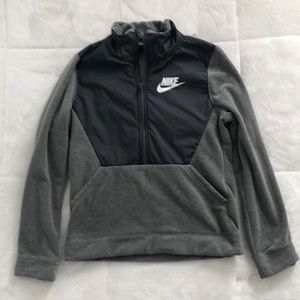 SOLD ON CURTSY ‼️ Nike Gray Quarter Zip Hoodie